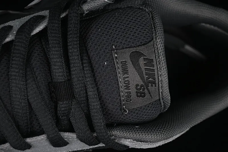All categories Nk SB Dunk series Nk SB Dunk Low low-top sneakers Nike SB Dunk Low black gray low-top casual sneakers HF3063-001
